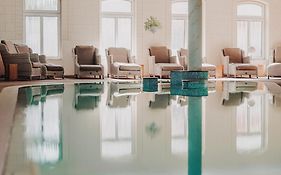 Tides Boutique Hotel - By Romantik